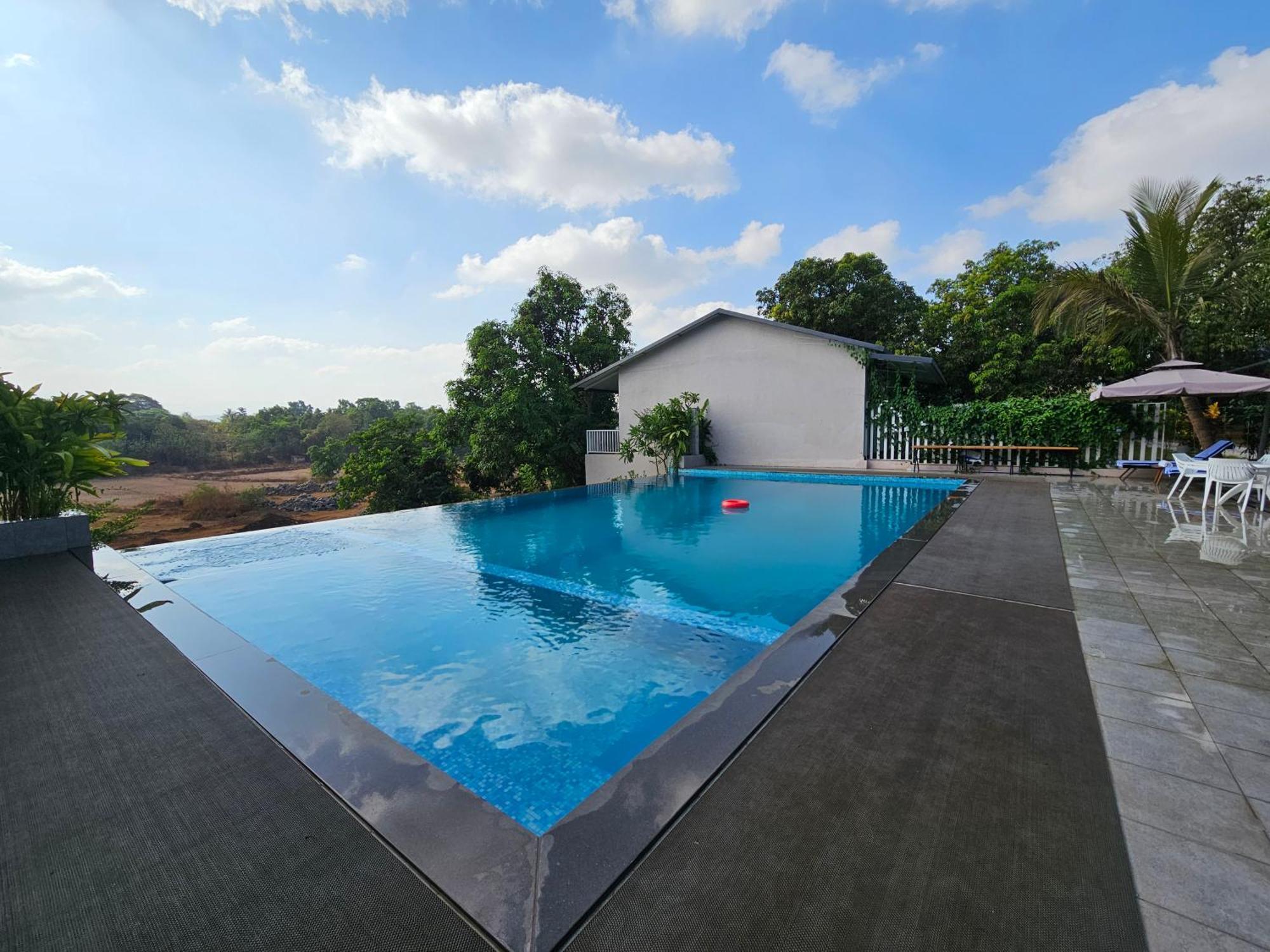 River Estates Luxury Resort & Spa Karjat Extérieur photo