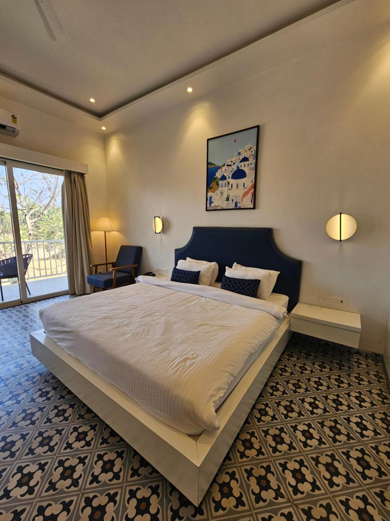 River Estates Luxury Resort & Spa Karjat Extérieur photo