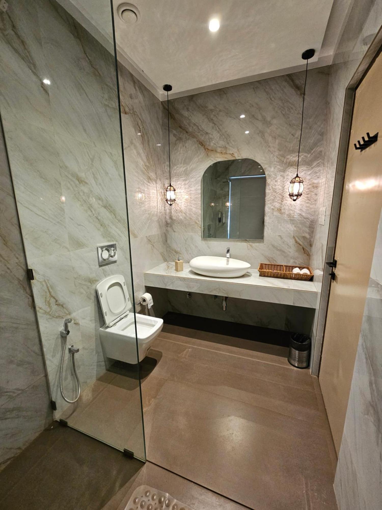 River Estates Luxury Resort & Spa Karjat Extérieur photo
